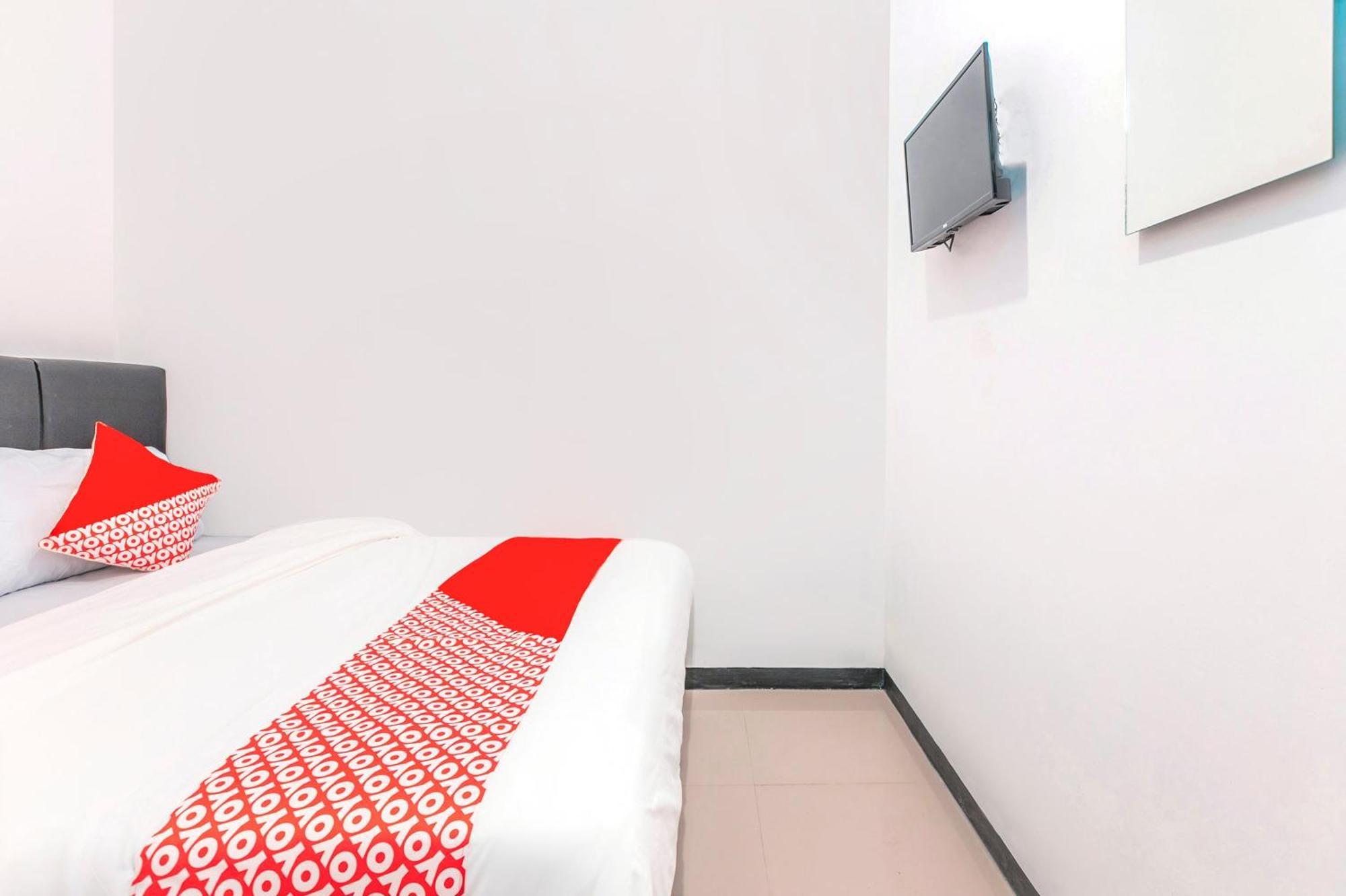 Super Oyo 2223 J&B Room Utan Kayu Jakarta Eksteriør billede